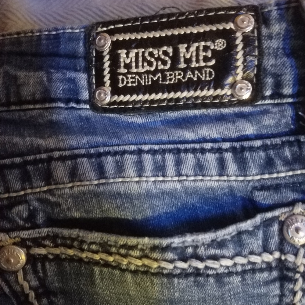 Jeans - Picture 4 of 4